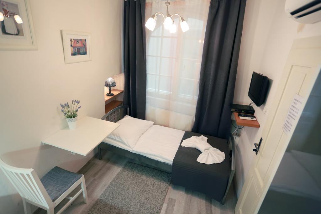 Apartments Pushkin Prague Room photo